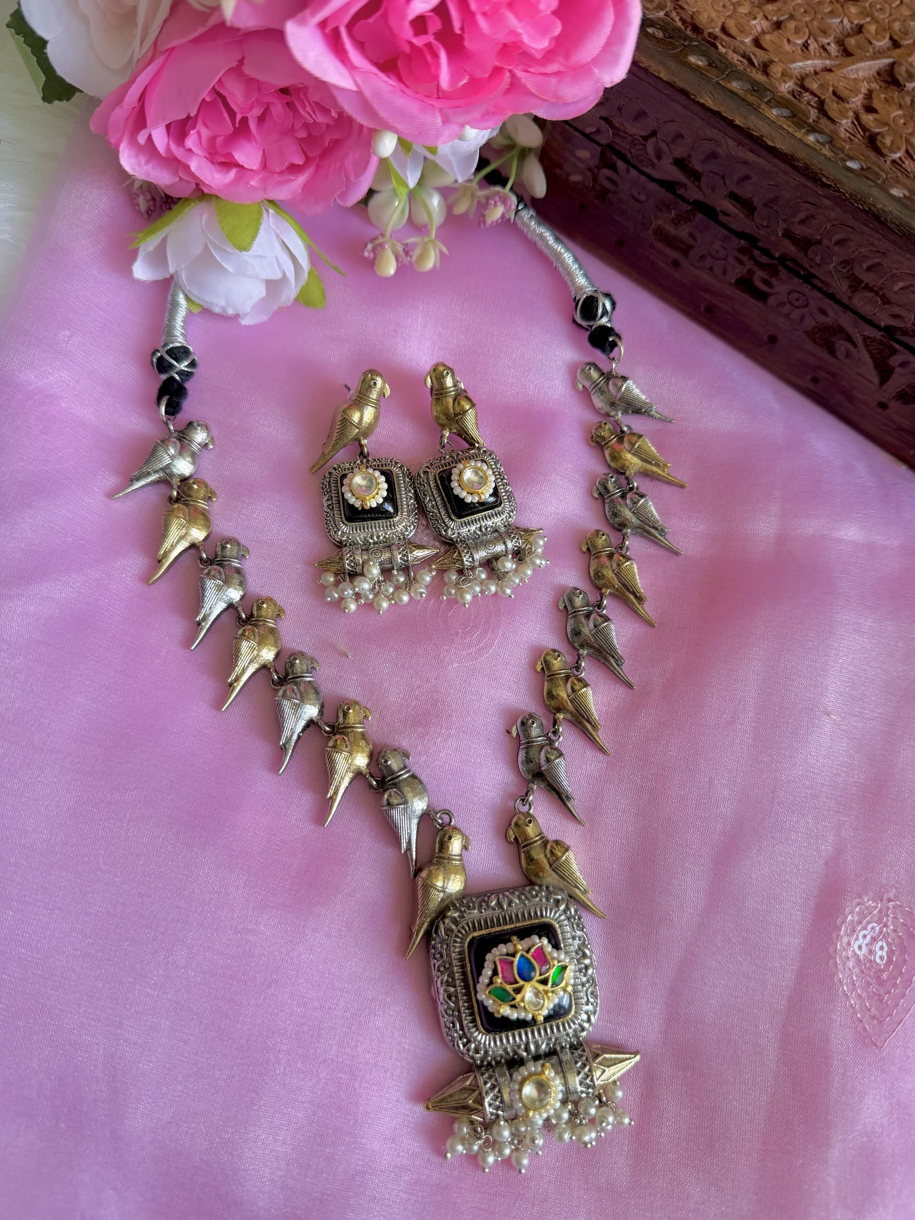 Pachi Kundan Necklace
