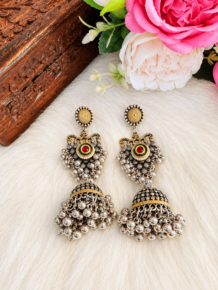 Earring 