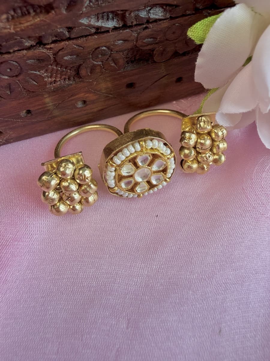 Ring-0050